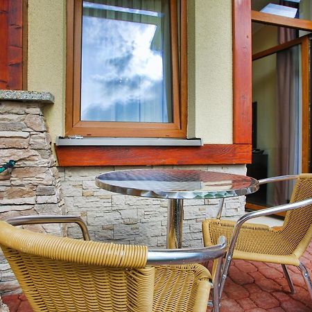Apartman Studio Lux S Terasou Harmony V Thermal Parku Besenova S Vyhladom Na Bazeny 外观 照片