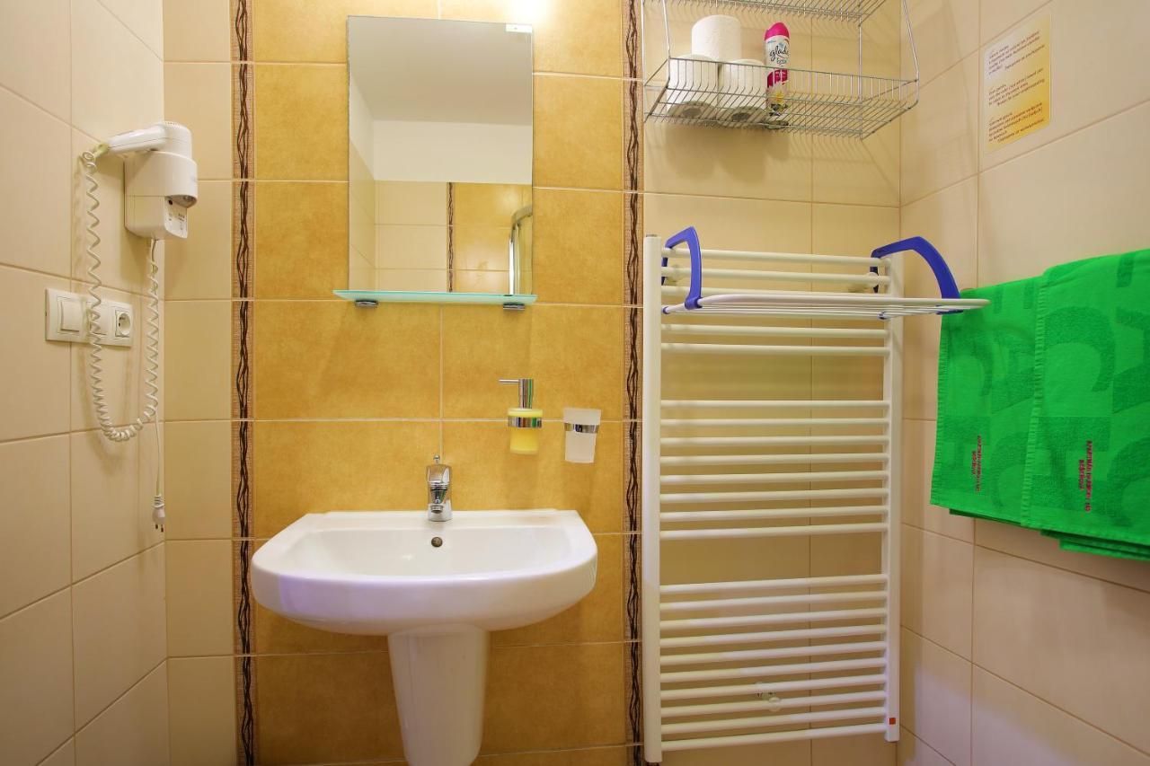 Apartman Studio Lux S Terasou Harmony V Thermal Parku Besenova S Vyhladom Na Bazeny 外观 照片